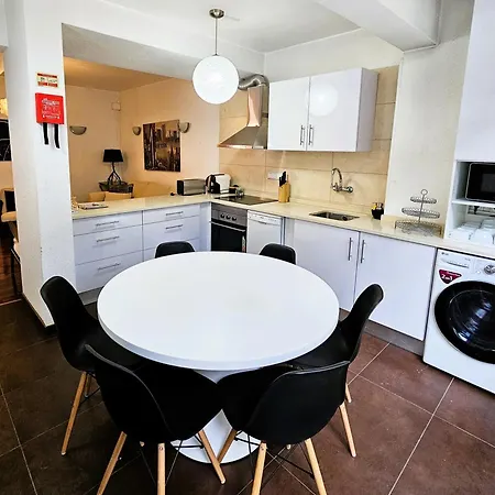 Apartment Paradismare *